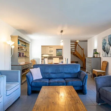 וילה Large, Detached With A Pool 800 M From The Sea